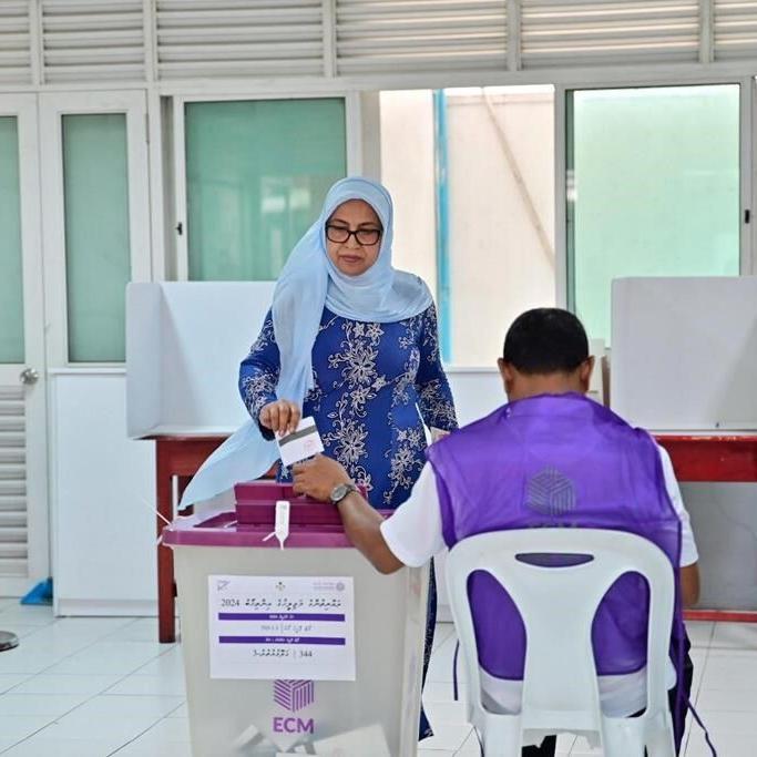 Pro-China President Muizzu's party sweeps Maldives parliamentary elections, preliminary results say